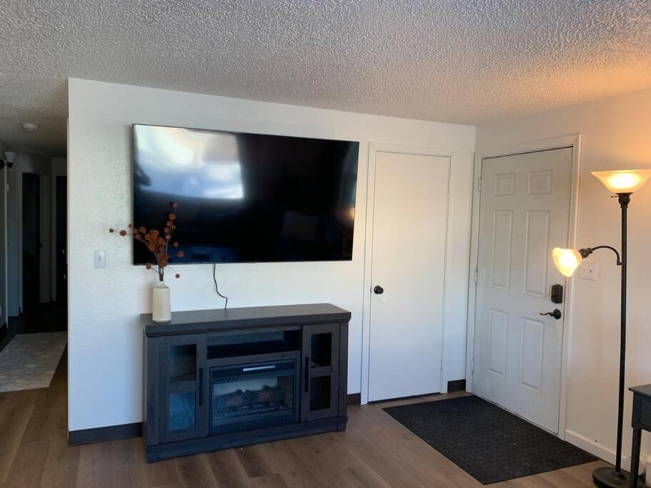 Newly Remodeled Relaxing Stay Near Downtown Fairbanks Esterno foto